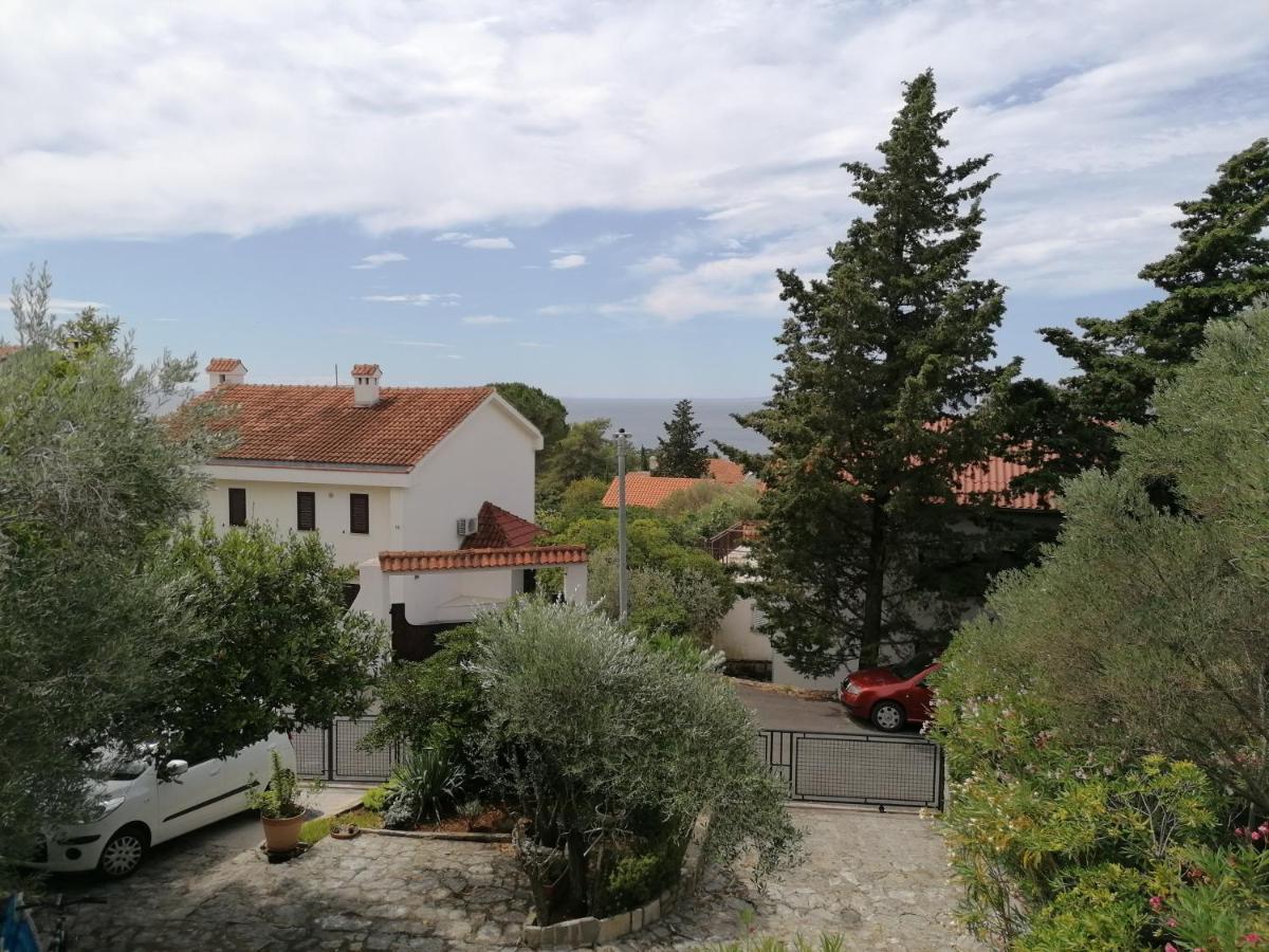 Apartman-Maja-Krk Krk Town Exterior foto